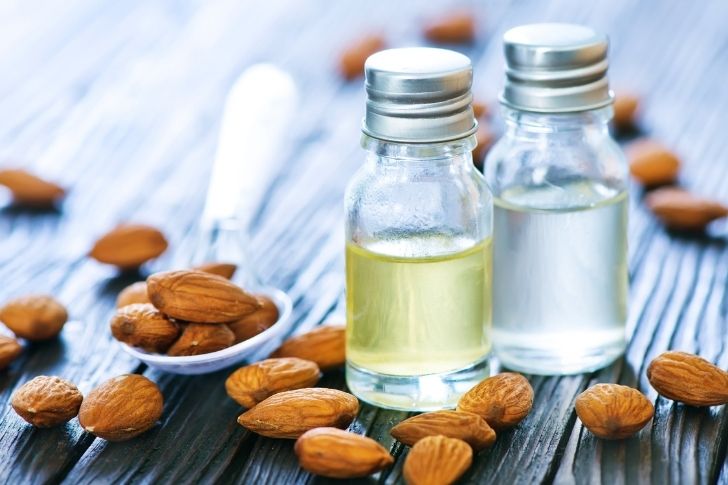 Discover all the benefits of sweet almond oil.