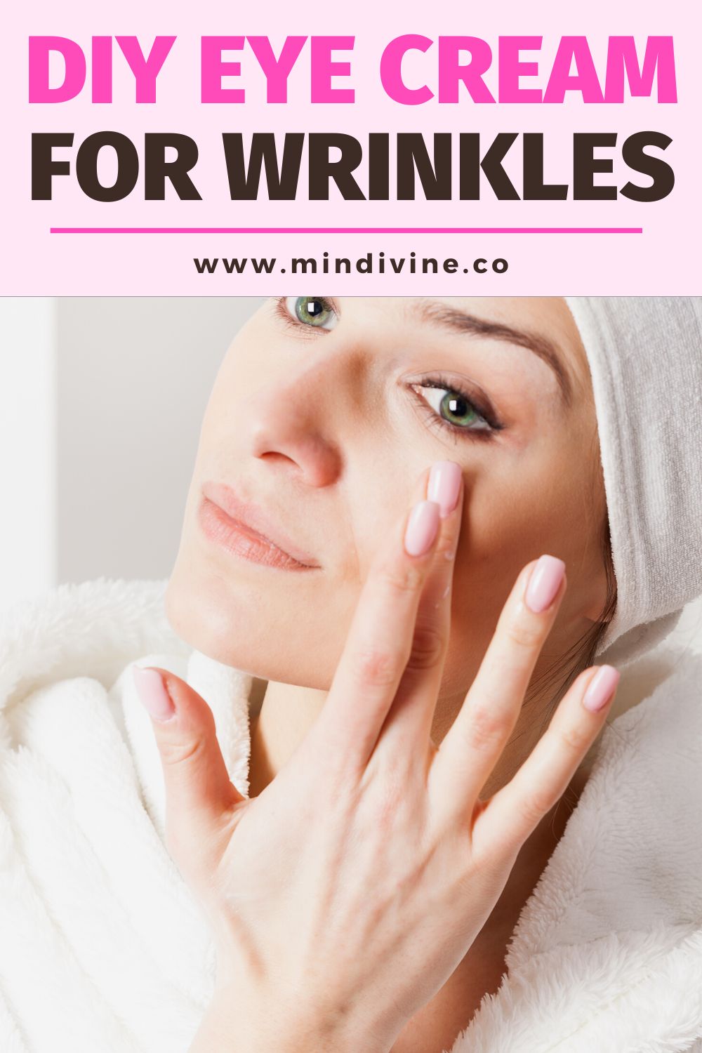 Remove wrinkles with this homemade anti-wrinkle eye contour cream.