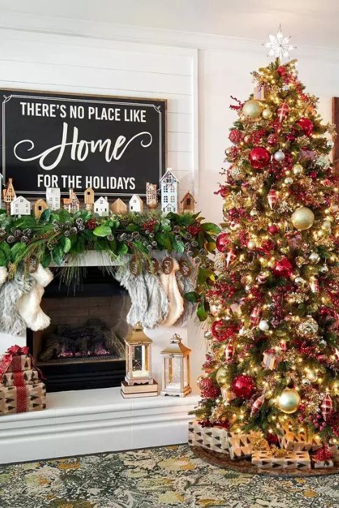 Stylish Christmas Living Room: A Festive Bold Look.
