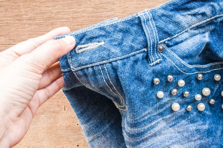 Customize jeans with studs