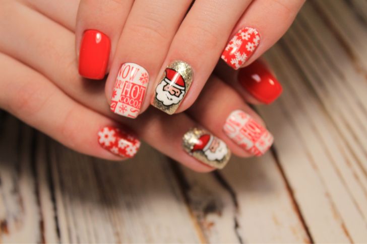 Stunning Christmas Nail Ideas to Rock in 2023.