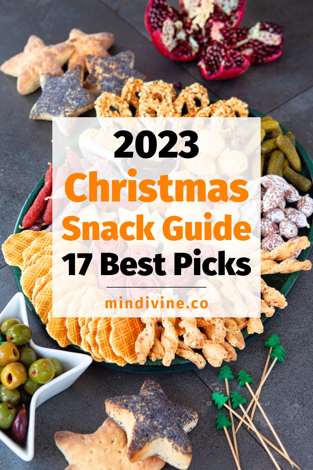 Savory snacks with cheese and crackers for the holidays.