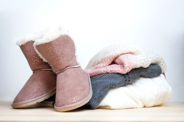 Stay Warm with the 20 Best Ugg Boots Outfits for Winter
