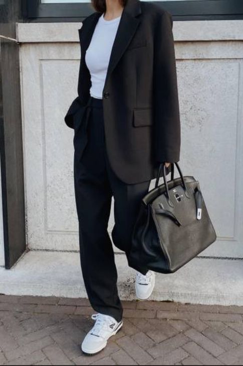 Casual Suit & Sneakers